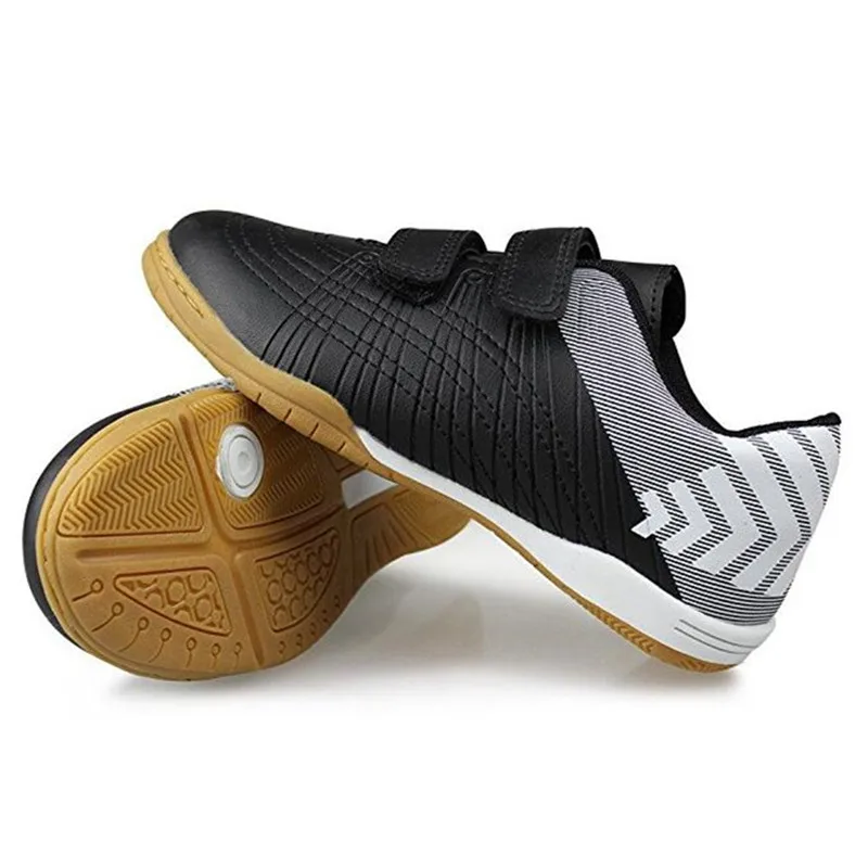 Tanie LILAKTIVE buty piłkarskie dla dzieci chłopcy profesjonalny kryty oddychające Sneakers chłopców Hook Loop buty piłkarskie chłopców lekkoatletyka buty