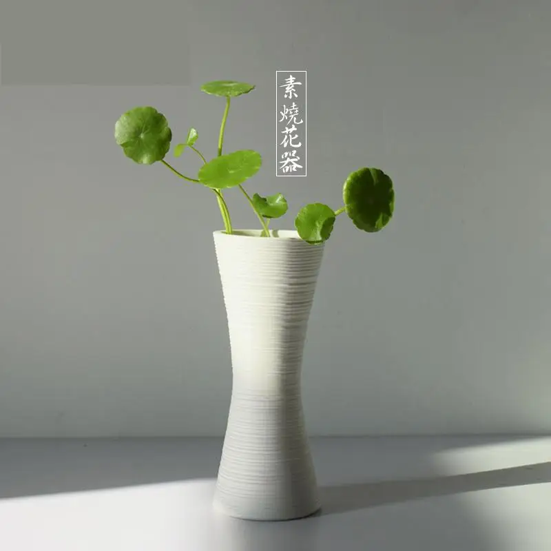 

Horizontal Stripes Xiao Man Waist Waist Desk Ornaments Ceramic Vases Trumpet Vases.