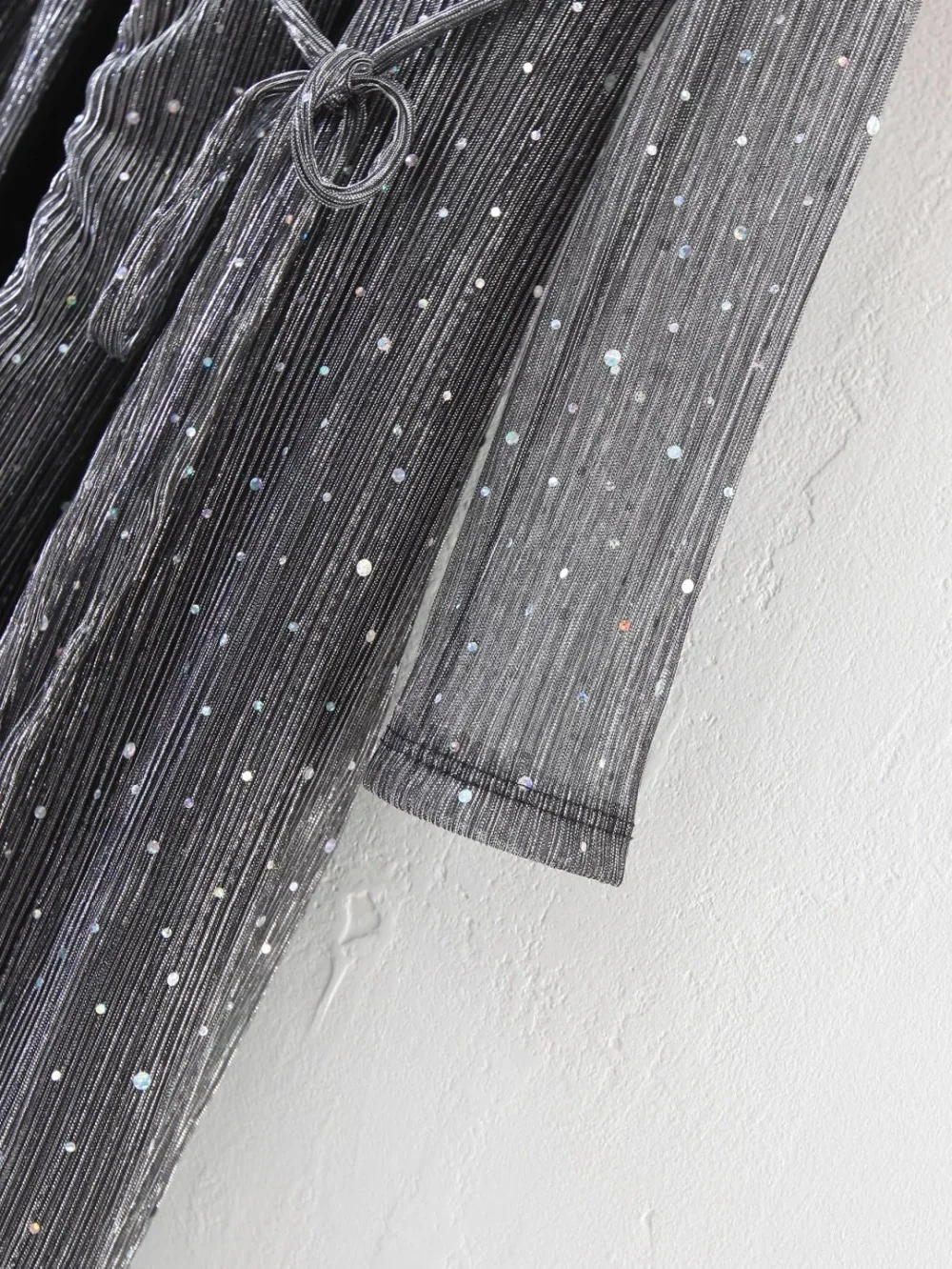 3741479254_2020472457