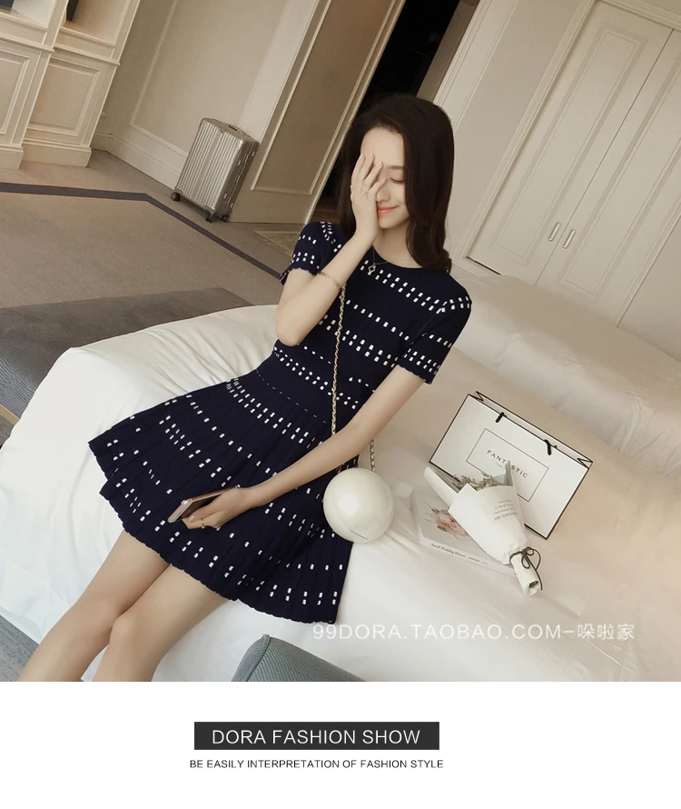 women's sets New Fashion Women's Spring Thin Knitted Striped Crop Top and Mini Skirt Suit Set Two-piece Girl's Skirt Summer Clothing Sets sweat suits women