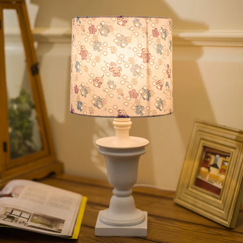 US $115.43 Rui Shikai poem American minimalist small lamp hot fashion bedroom bedside lamp study European style decorative lamp