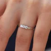 Anillo de compromiso de moissanita para mujer, 3 uds. De piedras redondas de oro blanco de 14K, joyería fina de boda de diamantes de laboratorio ► Foto 2/6