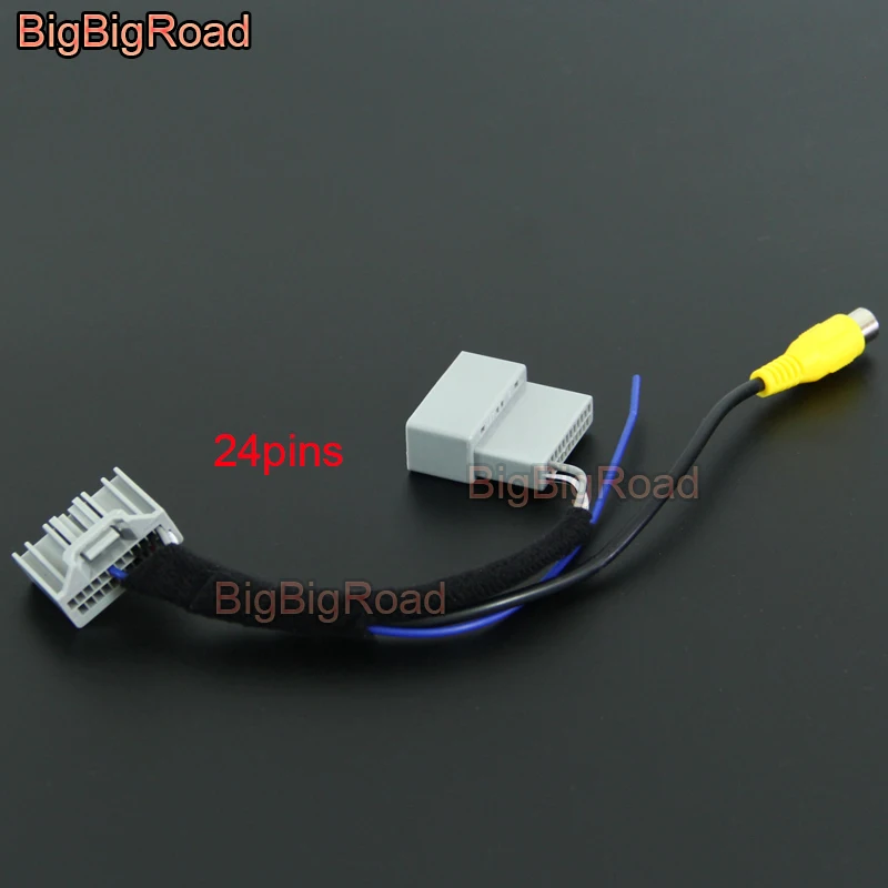 BigBigRoad Car Rear View Parking Camera Video Plug Converter Cable Adapter For Honda Accord MK9 9 Generation 2.4L 2012-2015