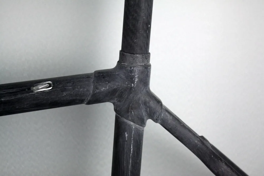 clear coating carbon fiber bike frame
