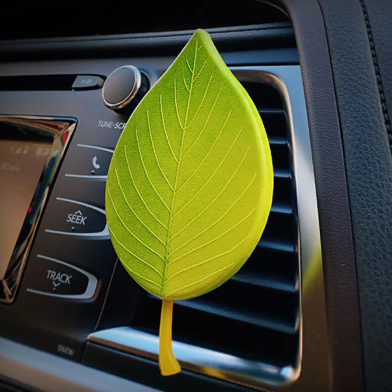 

Car Wireless Charger Smart Leaves Shape Quick Wireless Charging Stand for Mobile Phone IJS998