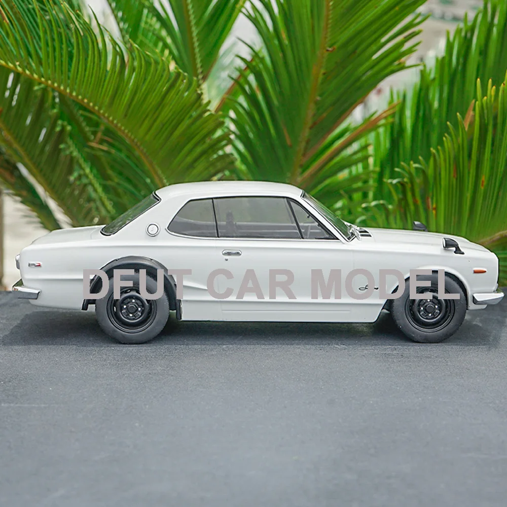 Литья под давлением 1:18 сплав тянуть обратно игрушка SKYLINE KPGC10 GT R автомобиль модель