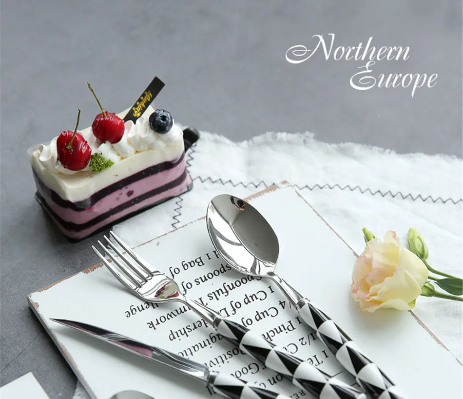 Europen Geometric Triangle Tableware Set Ceramic Cutlery Dinnerware Knife Fork Set Silver Luxury Cutleries Western Food Set 4pcs (1)