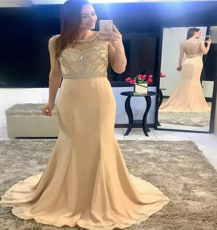 

Luxury Mermaid Long Prom Dresses 2019 High Quality Sleeveless Red Scoop Neck Vestido De Festa Satin Open Back Beading Prom Dress