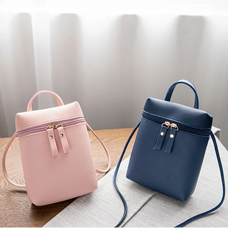small bag for phone and keys