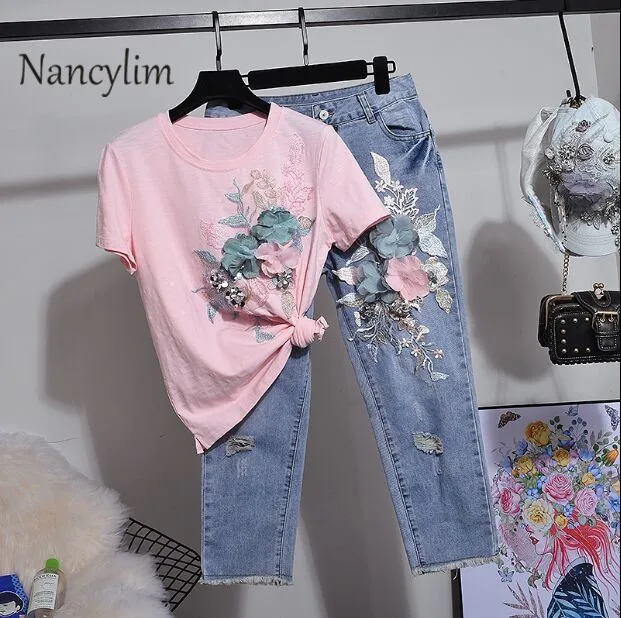 

2019 Summer Women New Fashion Embroidery Sequins Three Dimensional Flower Short Sleeve T-shirt + Hole Jeans Two Piece Sets