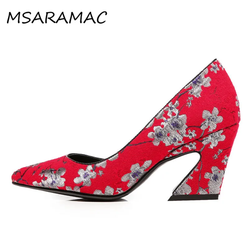 

Traditional Chinese Red Flower Wedding Shoes Jacquard Fabric Women Pointed Toe Strange High Heels