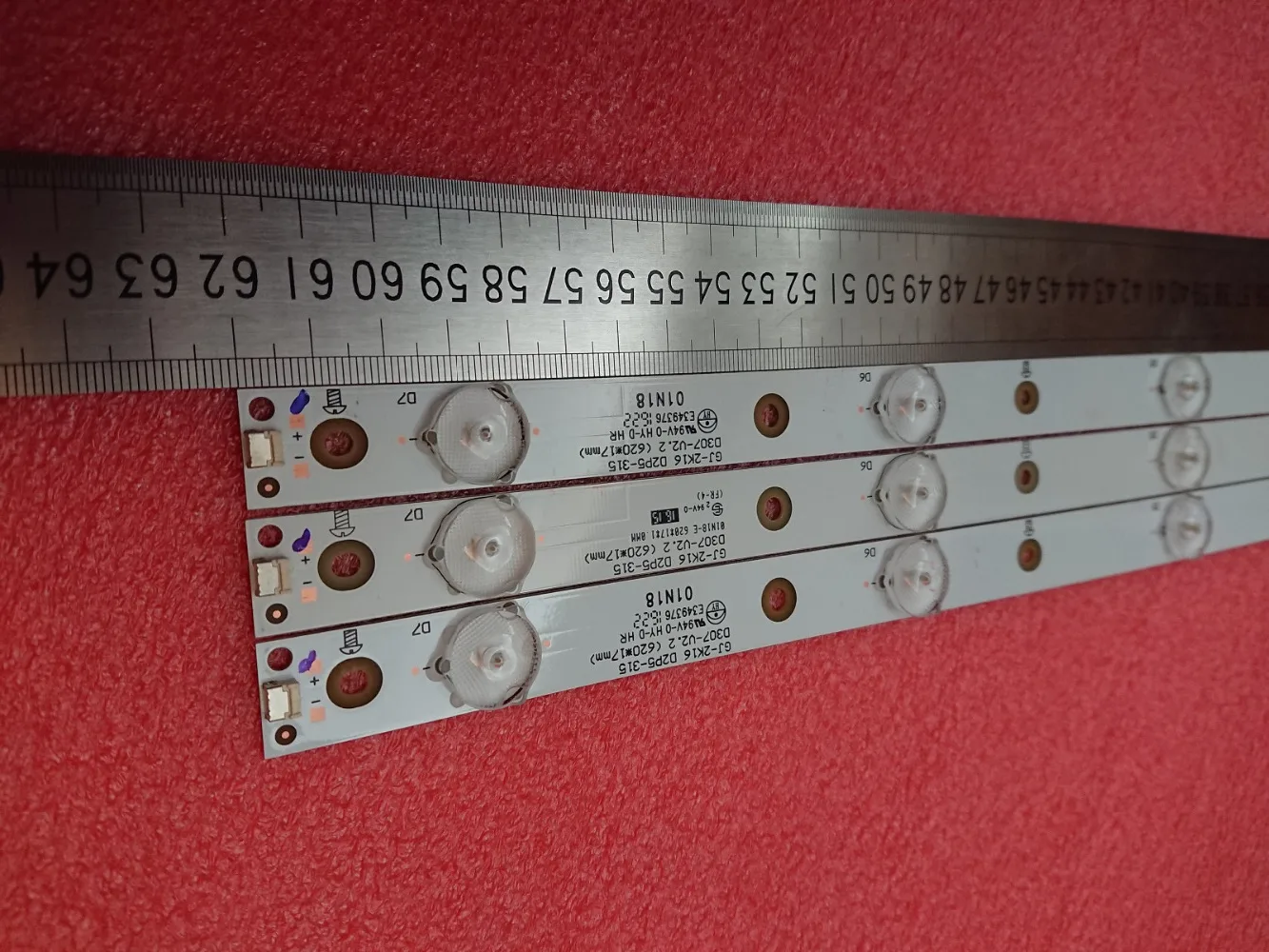 Новинка 20 комплектов = 60 шт. 7LED Светодиодная лента с подсветкой для 32PFS6401 KDL 32R330D