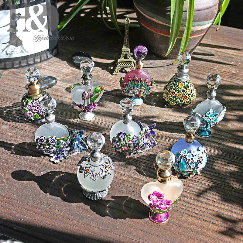

H&D Antiqued Empty Refillable Perfume Bottle Glass Essential Oil Bottle Home Wedding Decoration Gifts for Women/Girls (10 Kinds)