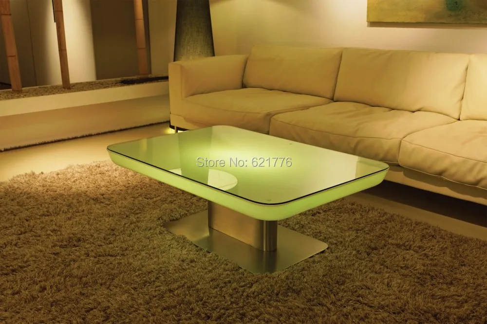 new0414_16-04-01-studio-36-led-pro-carpet-reduced-size-1030x686