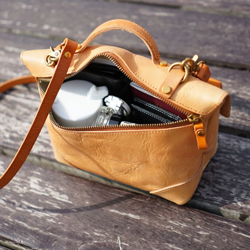 AETOO Leather literary Sen retro shakuhachi portable small bag handbag handmade leather simple shoulder old messenger bag