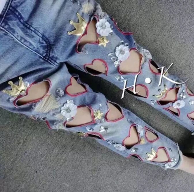 Women sweet heart hollow out beaded denim pants wash ripped pencil jeans trousers D1029