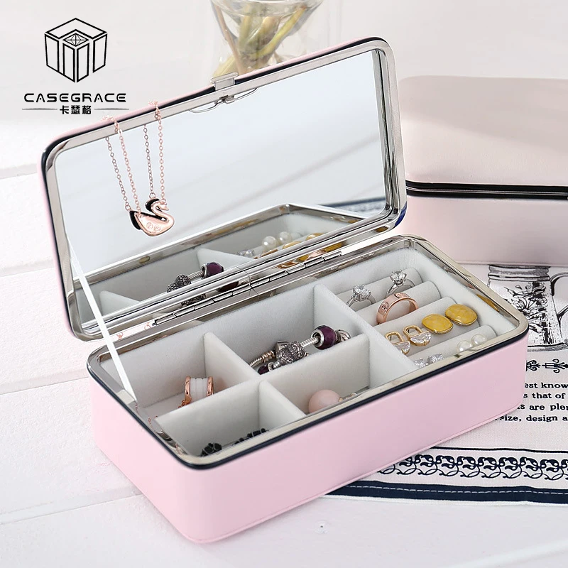 Goede Draagbare Koreaanse Sieraden Doos Organisator Reist Lederen Ring Armband Oorbel Ketting Display Storage Box Case met Make Up Spiegel