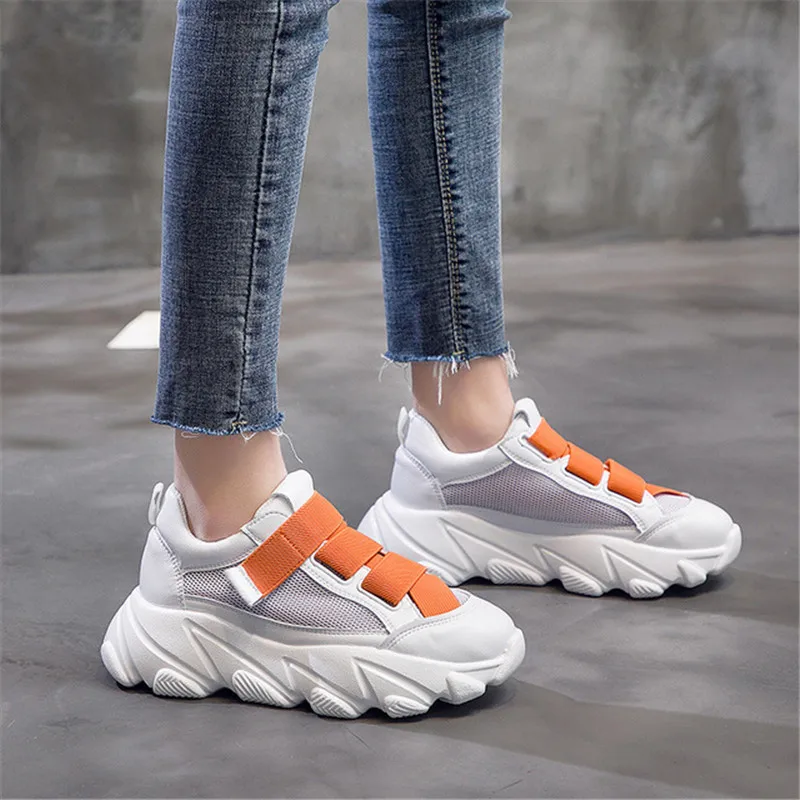 

New Women's Casual flat Shoes Shoes Woman Soft Leather Mesh Breathable Sneakers Shoes Summer Women's Color Elastic Tennis Shoes