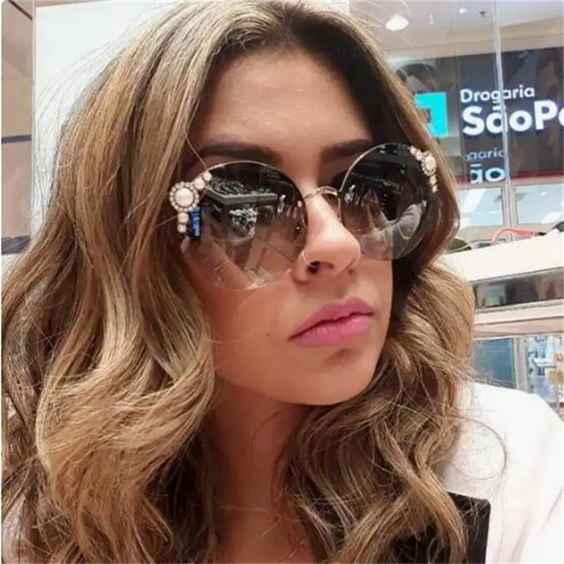 

Flower Pearl Round Sunglasses Ladies Designer Glasses Fending Brand Luxury 2018 New Vintage Sunglasses Trendy High Fashion