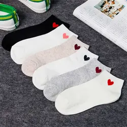 VIIANLES 2019 Новая мода Harajuku Для женщин длинные хлопковые носки, новинка, с узором в виде сердца; Любовь носки в стиле хип-хоп классные плотные