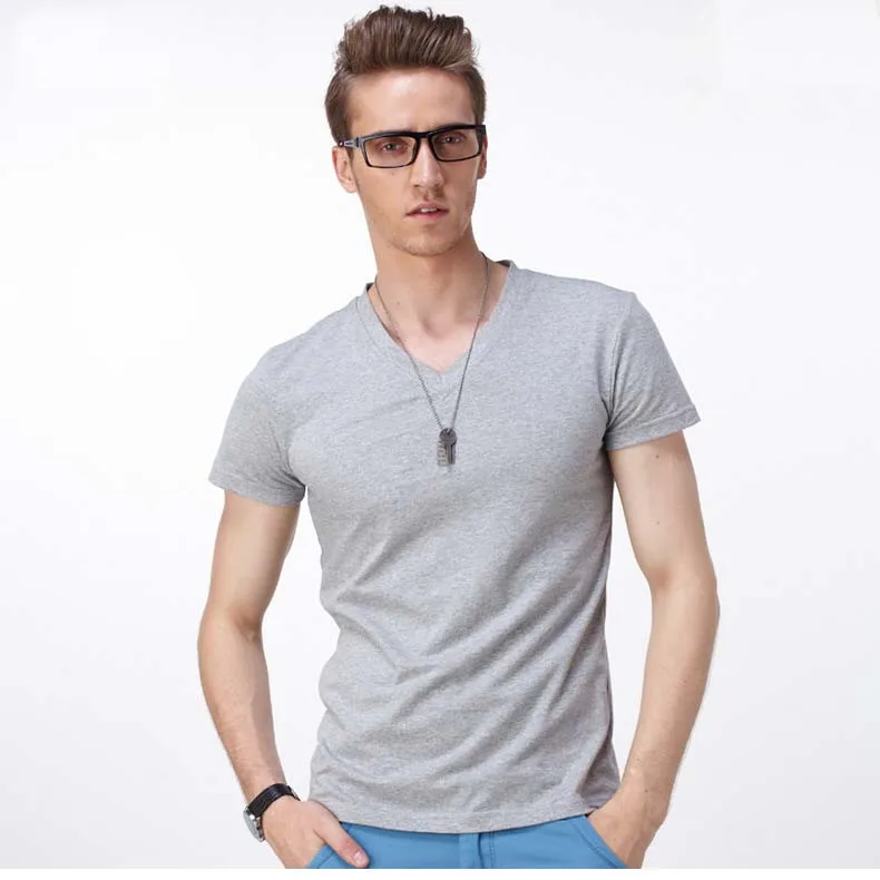 Мужская однотонная футболка, модная хлопковая футболка с V-образным вырезом, чистого белого цвета, с коротким рукавом, обтягивающая футболка в корейском стиле, новое поступление на лето