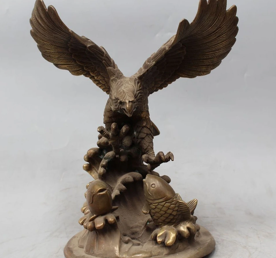 

11" China Chinese Folk Feng Shui Brass Hawk Eagle King of birds predation carp