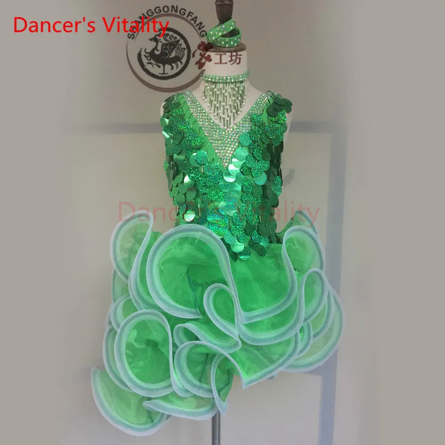 Танцора жизнеспособность V воротник блесток Назад Открытие торт сбоку Костюмы для латиноамериканских танцев платье для танцев Для женщин