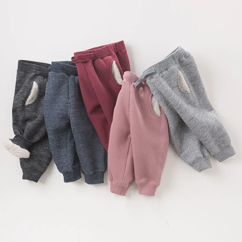 DB6532_0002_6Y3A7417