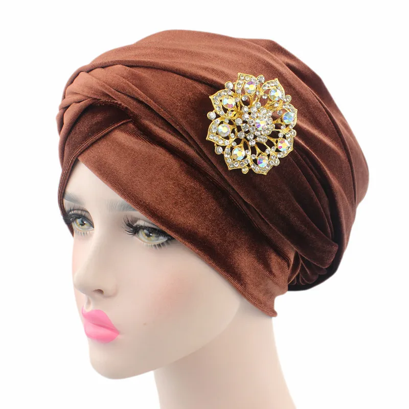 Модные женские роскошные бархатные мусульманские исламские Тюрбан Хиджаб Экстра длинные банданы выпадение волос платок с брошью - Цвет: coffee