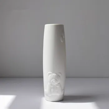 

Cute Bear Simple White Ceramic Vase ornament small fresh Japanese porcelain flower vases figurines wedding room decorations