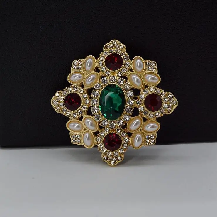 Jewelry Import Rhinestone Brooch Emerald Colored Gemstone Brooch Brooch ...