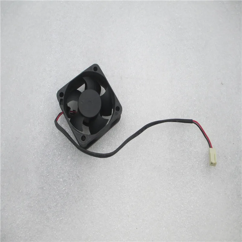 

Free Shipping for Great wall Y.L.fan 5020 12v 0.27a 2line d50sh-12c D50SH-12C D50SH 50mm 50X50X20MM 5cm axial server cooling fan