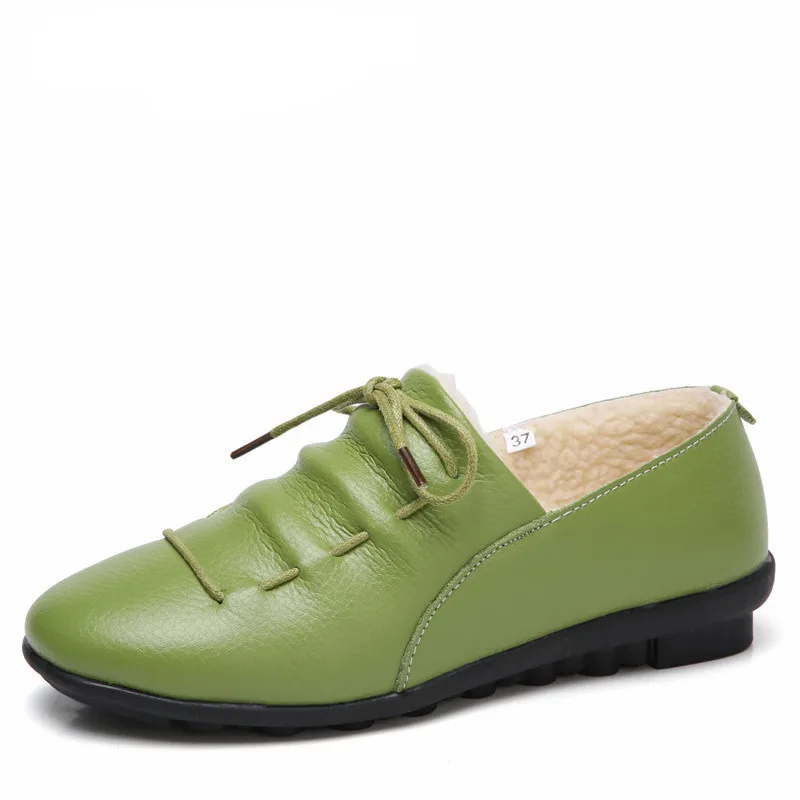 BEYARNE/Женская обувь из коровьей кожи; теплая хлопковая обувь; женская обувь на плоской подошве с закрытым носком; меховые лоферы; плюшевая зимняя обувь для мам - Цвет: Зеленый