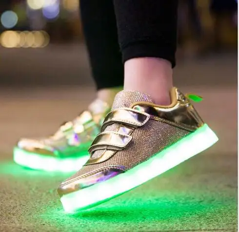 

2018 kids new fashion children shoes with led light up shoes luminous glowing sneakers baby boys and girls shoes