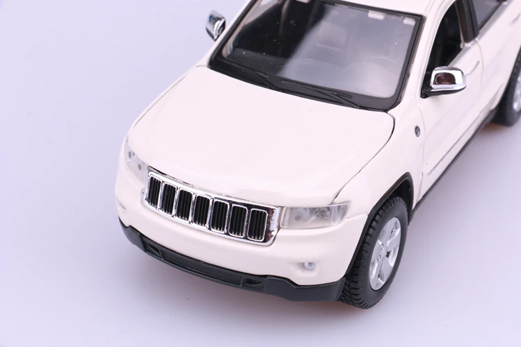 Коллекционная 1:24 Die-Cast Car Modles AlloyAuto передвижной спортивный автомобиль mkd3 JEEP внедорожник Grand Cherokee игрушки для детей