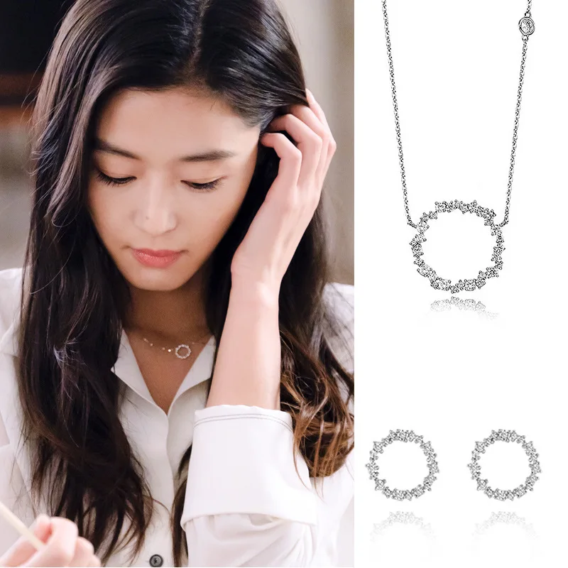 

Japanese and Korean Version of the Christmas Circle Star with the Micro-zigzag Necklace Female Students Wild Earrings