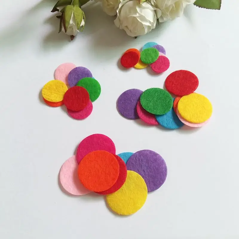 

DIY Craft Accessories 200pcs Round Felt Dots mix color 15mm/20mm/25mm/30mm flower bottom base DIY Home Stickers