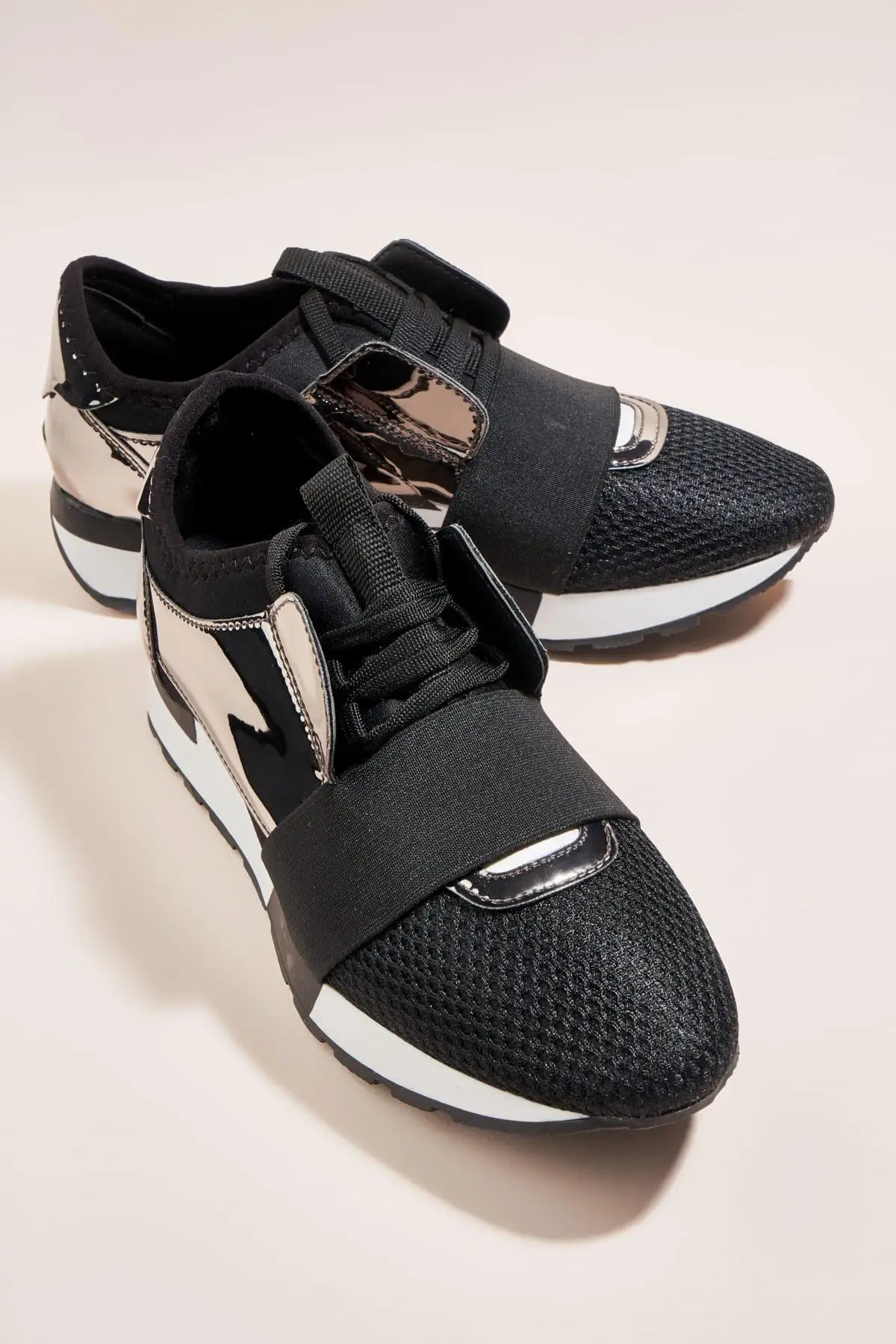 

Bambi Platinum Women 'S Sneaker H0601102022
