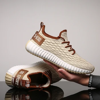 

New Flying Sneakers For Men Comfortable White Mesh Outdoor Men Sport Shoes Breathable Walking Bottom Male Footwear Running Shoes