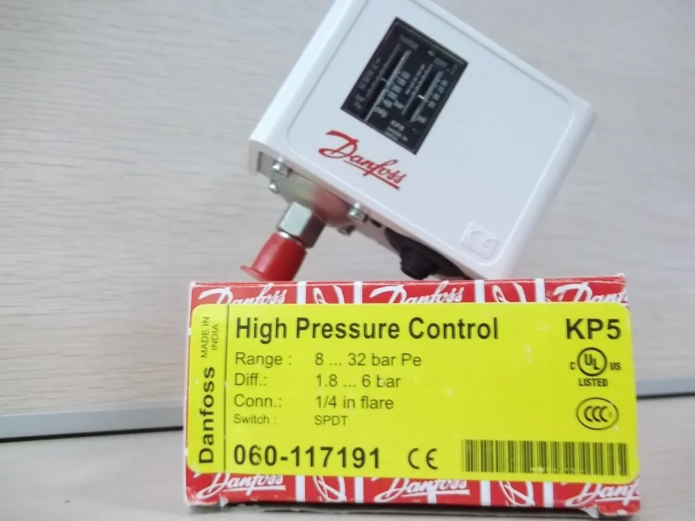 Free Shipping KP5 060 1171 Pressure controller switch relay Pressure