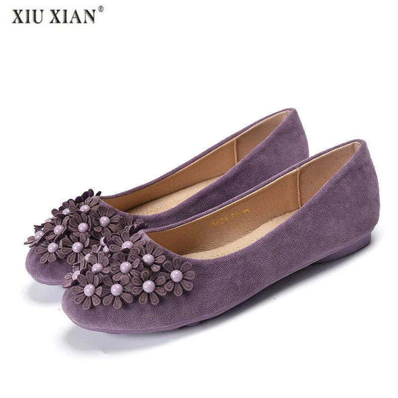 

Women Shoes 2019 New Flock Slip-On Round Toe Casual Flat Shoe Spring/Autumn Loafers Appliques Decoration Ladies Large Size 34-43