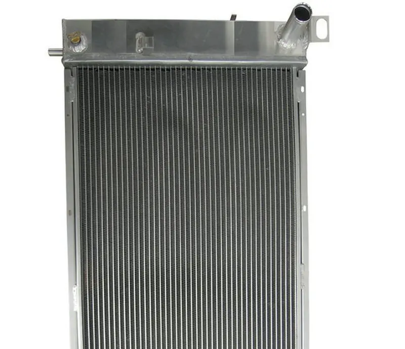 NEW Aluminum Radiator for Chevy Silverado Cadillac GMC YUKON 4.8 5.3 6.0 6.2 V8