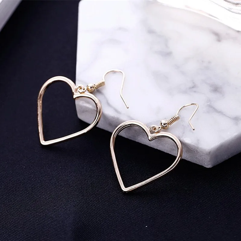 

heart-shaped pendant Dangle earrings heart earrings minimalist fashion earrings girl accessories earrings for women jewelry
