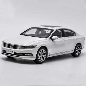 

1/18 Scale Volkswagen Magotan (Passat B8) 2017 White DieCast Car Model Toy