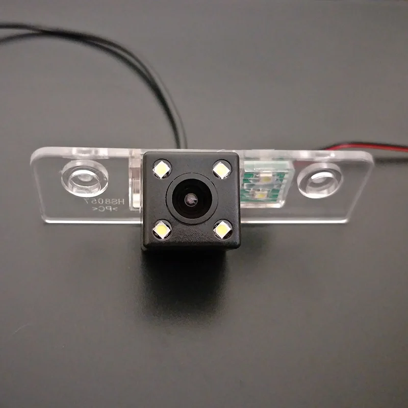 

For Skoda Octavia II / Toura / A5 / Octavia5 / Laura / RCA Wire HD Wide Lens Angle CCD Night Vision Rear View Camer