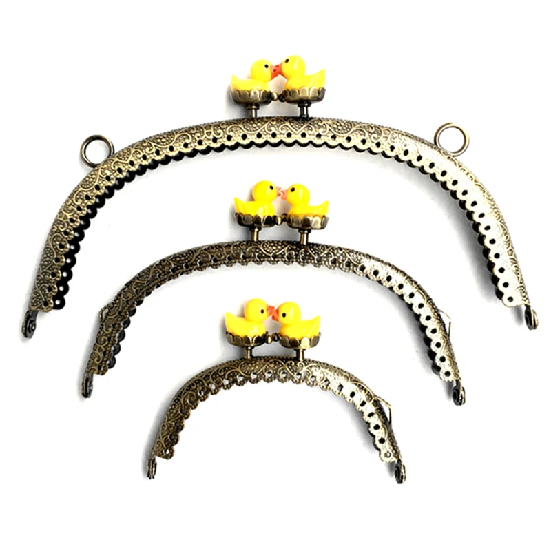 

10Pcs Bronze Tone Arcylic Cute Duck Heads Convex Metal Arch Clutch Frame Kiss Clasps Buckles Bag Handbag Purse Handle Part
