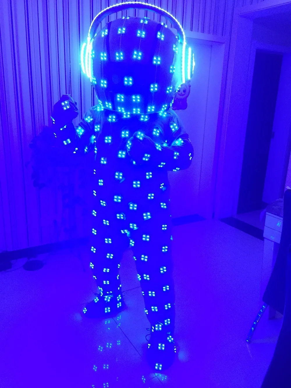LED-Luminous-costume-Illuminated-Suit-for-Night-Clubs-LED-costumes-Glasses-ballroom-dance-costumes-glasses-gloves (2)