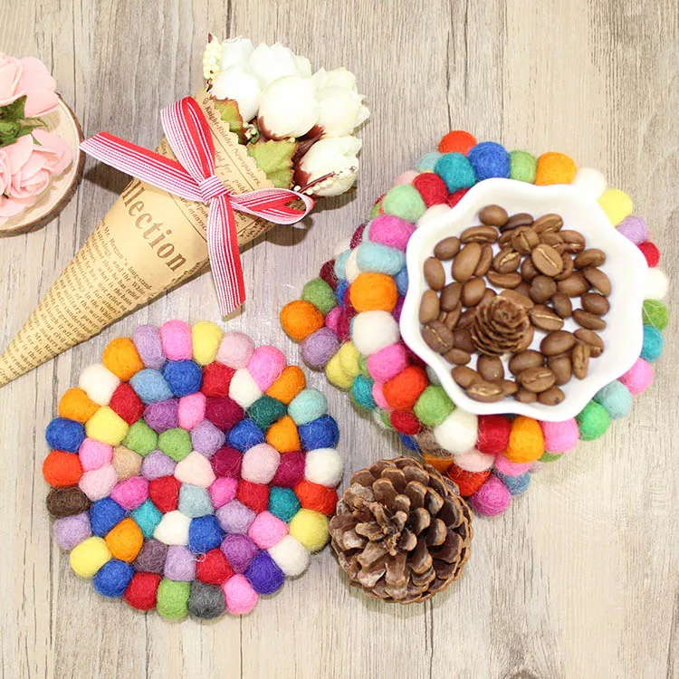 DIY manual Wool felt color Sphere Coaster Placemats Insulation pads