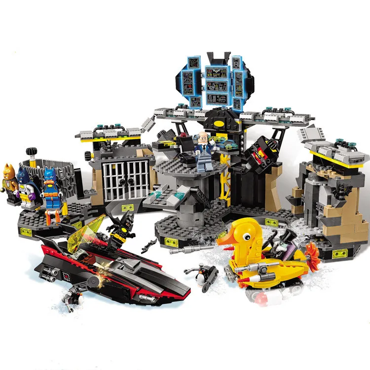 

Bela 10636 Batman Movie Batcave Break-in Man-Bat Bricks Set Building Block Toys Batman Compatible with Legoings batman 70909