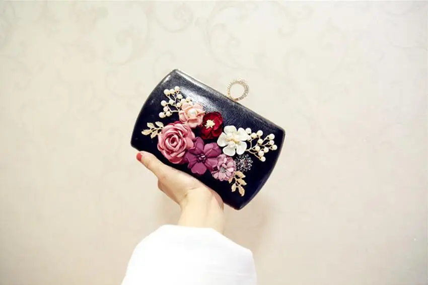 2022 High Quality Luxury Handmade Flowers Evening Bags Brand Dinner Clutch Purse With Chain Flower Banquet Bags MN258